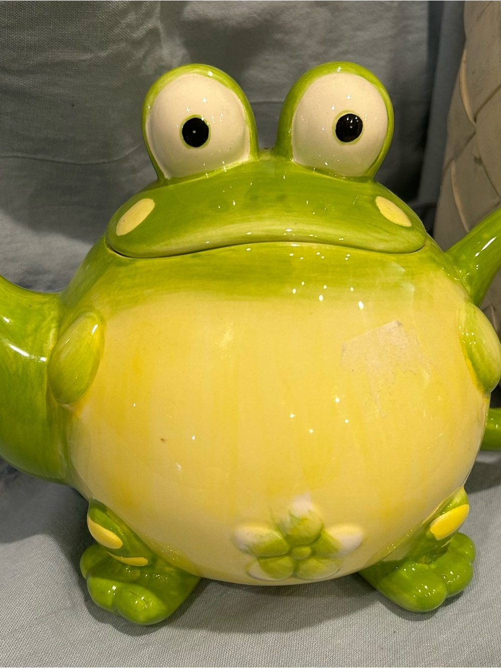 Burton & Burton Toby the Toad Teapot
